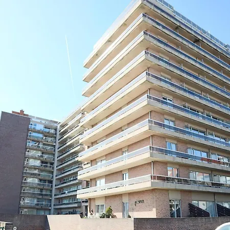 In Near The Beach, Cleaning Included Nieuwpoort